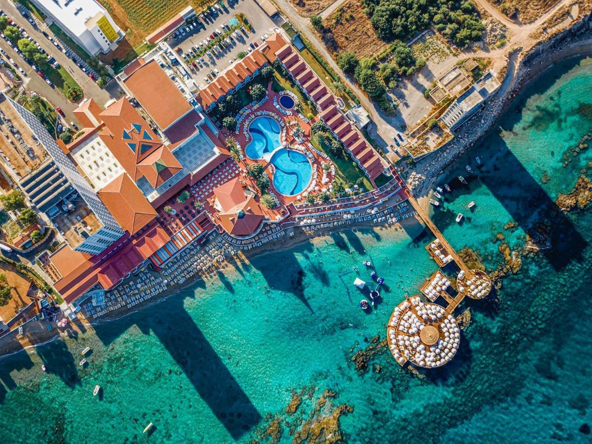 Salamis Bay Conti Resort Hotel & Casino Famagusta  Eksteriør billede Aerial view of the resort